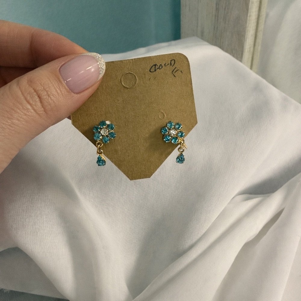 Vintage Blue Dangle Earrings – 1/20 12K Gold Filled Screw Back